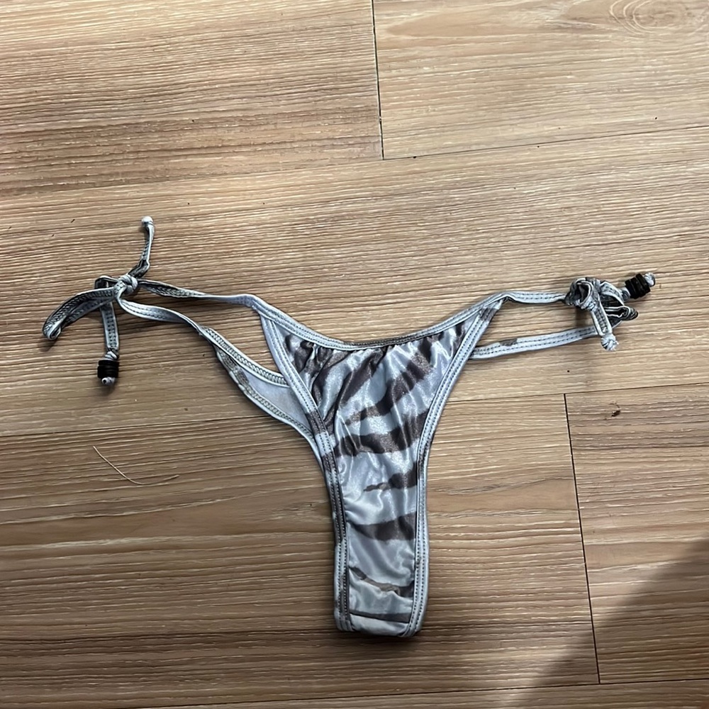 Mora surf boutique thong bikini bottom